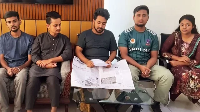 কোটার ছয় সমন্বয়ককে পরিবারের কাছে হস্তান্তর