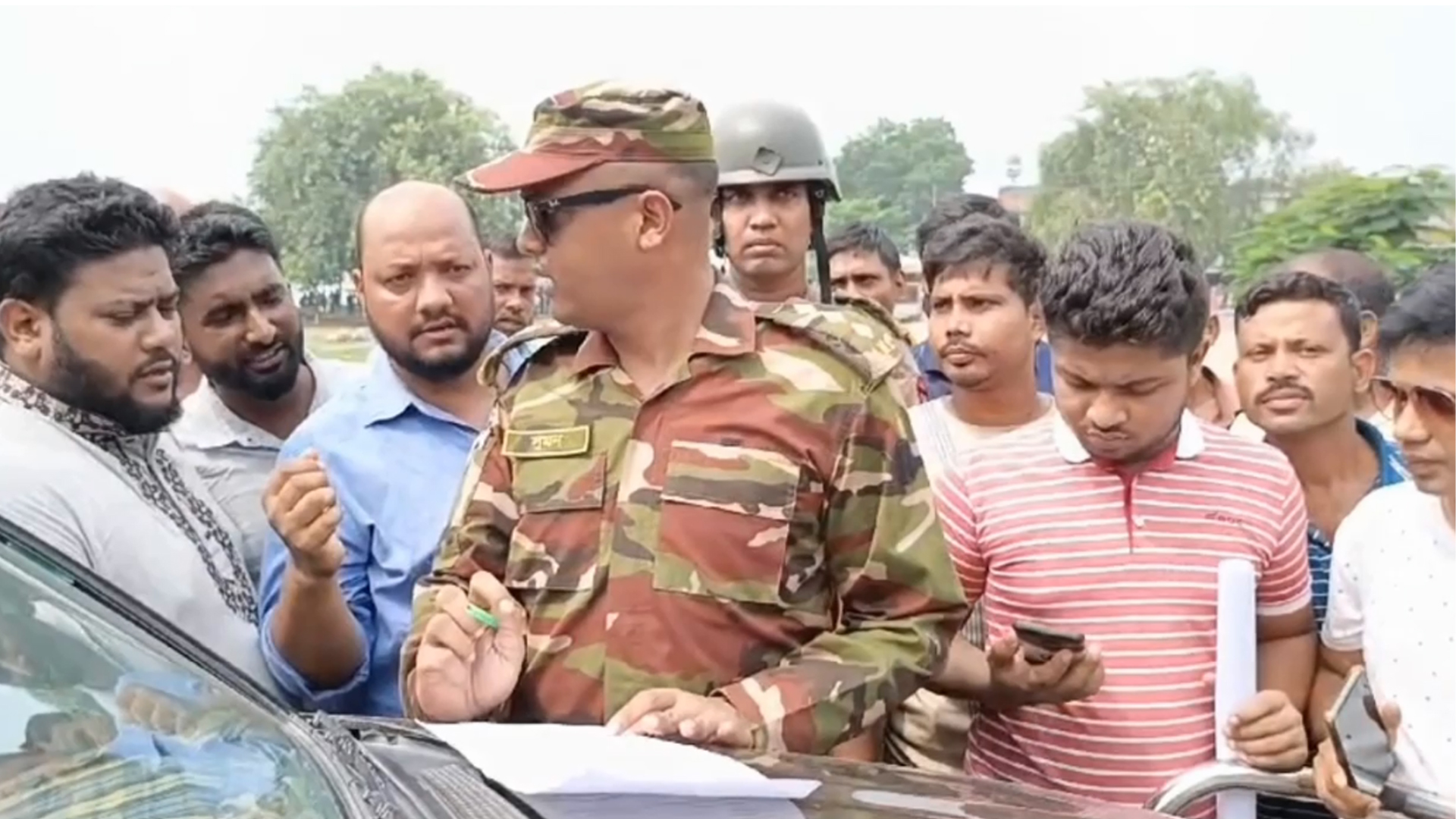 জনতার তোপের মুখে সেতুর টোল আদায় বন্ধ করলো সেনাবাহিনী