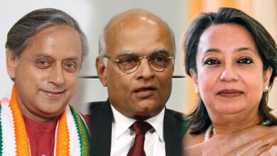 সংসদ সদস্যরা আরও মত দেন, দুই দেশের মধ্যেকার তিক্ততা কমাতে ভারতের উচিত পশ্চিমবঙ্গের মাধ্যমে সাংস্কৃতিক কূটনীতি বা ‘সফট লঞ্চ’ শুরু করা। সাম্প্রতিক সময়ে বাংলাদেশও এই দিকে পদক্ষেপ নিয়েছে। গত সোমবার (২৩ জুন) কলকাতায় পশ্চিমবঙ্গের মুখ্যমন্ত্রী মমতা বন্দ্যোপাধ্যায়ের সঙ্গে বাংলাদেশের হাইকমিশনার এম. রিয়াজ হামিদুল্লাহর একটি বৈঠক হয়েছে। স্থায়ী কমিটির আলোচনা সম্পর্কে অবগত একটি সূত্র জানায়, পশ্চিমবঙ্গ এবং বাংলাদেশ সাধারণ ভাষা ও সংস্কৃতির মাধ্যমে, রবীন্দ্রনাথ ঠাকুর ও নজরুল ইসলামের উত্তরাধিকারের মাধ্যমে সংযুক্ত। এই গুরুত্বপূর্ণ সংযোগটি নয়াদিল্লি ও ঢাকার মধ্যে জনসাধারণের অনুষ্ঠান ও যোগাযোগের মাধ্যমে ‘প্যারা-ডিপ্লোমেসি’-এর জন্য ব্যবহার করা উচিত। বৈঠকে সংসদ সদস্যরা বাংলাদেশে চীনের প্রভাব, বাংলাদেশ থেকে ভারতে ‘অবৈধ অভিবাসন’ এবং গত ১৯ জুন কুনমিংয়ে বাংলাদেশ, পাকিস্তান ও চীনের পররাষ্ট্র দপ্তরের কর্মকর্তাদের মধ্যে অনুষ্ঠিত ত্রিপক্ষীয় বৈঠক নিয়েও প্রশ্ন তোলেন। ভারতীয় সংবাদমাধ্যমগুলো বলছে, এই আলোচনাগুলো ইঙ্গিত দেয়, ভারতের নীতিনির্ধারকেরা বাংলাদেশের সঙ্গে সম্পর্ককে নতুনভাবে সংজ্ঞায়িত করতে এবং ভূ-রাজনৈতিক চ্যালেঞ্জ মোকাবিলায় আগ্রহী।