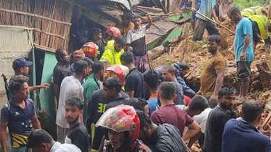 সিলেটের গোলাপগঞ্জে টানা বৃষ্টিতে টিলা ধসে একই পরিবারের চারজনের মৃত্যু।