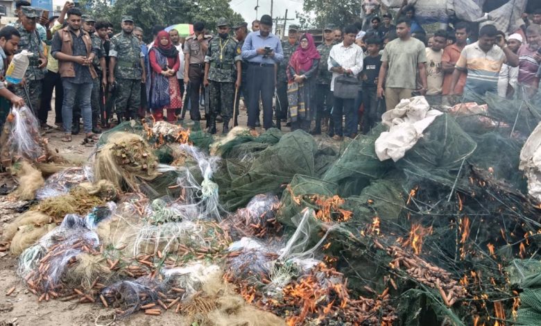 নরসিংদীতে নিষিদ্ধ কারেন্ট ও রিং জালের বিরুদ্ধে অভিযান, ৬৮ লাখ টাকার জাল জব্দ