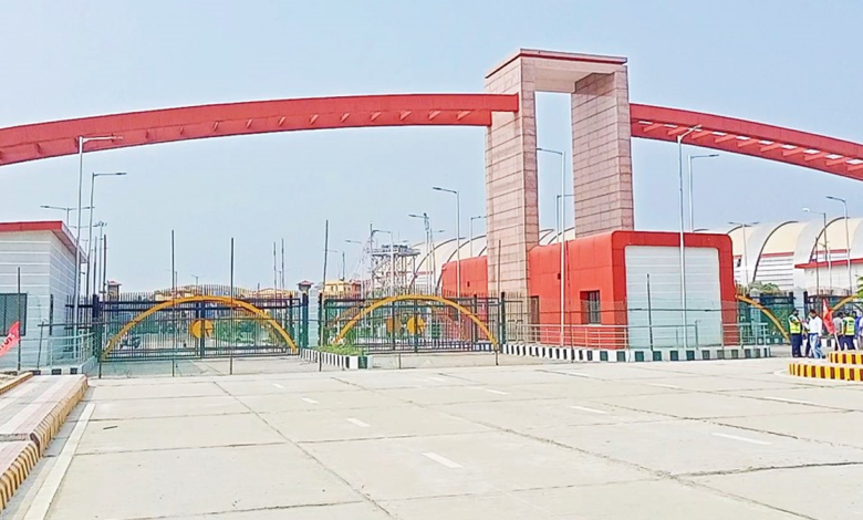 ঈদে মিলাদুন্নবীর ছুটিতে বুধবার বেনাপোলে আমদানি-রপ্তানিসহ সব কার্যক্রম বন্ধ