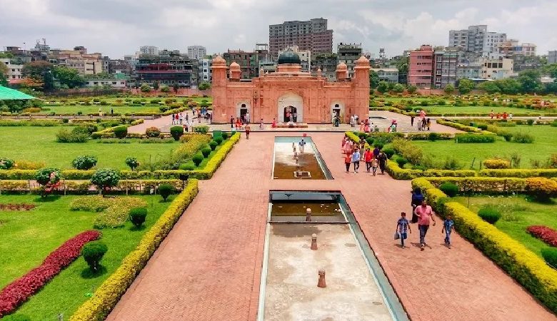 মুঘল আমলের ঐতিহাসিক স্থাপনা পুরান ঢাকার লালবাগ কেল্লা