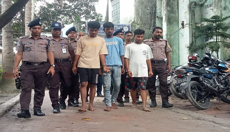 খুলনায় ইসমাইল শেখ হত্যায় সরাসরি জড়িত ৩ জন গ্রেপ্তার